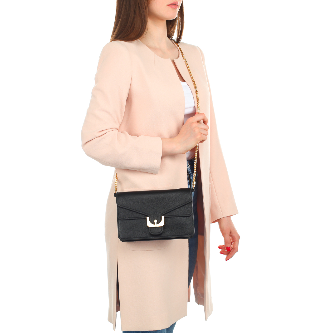 Женская кожаная сумочка на плечевой цепочке Coccinelle Ambrine soft