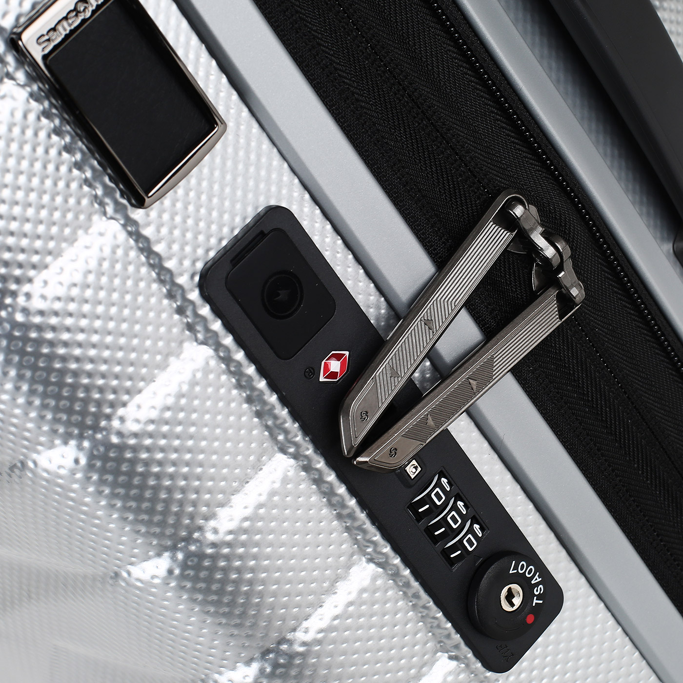 Чемодан Samsonite Proxis