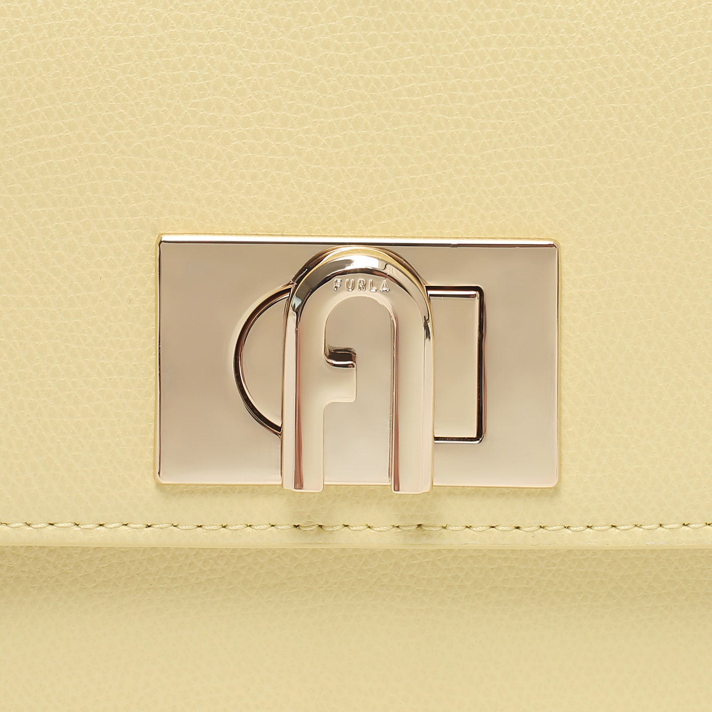 Сумка через плечо с цепочкой Furla 1927